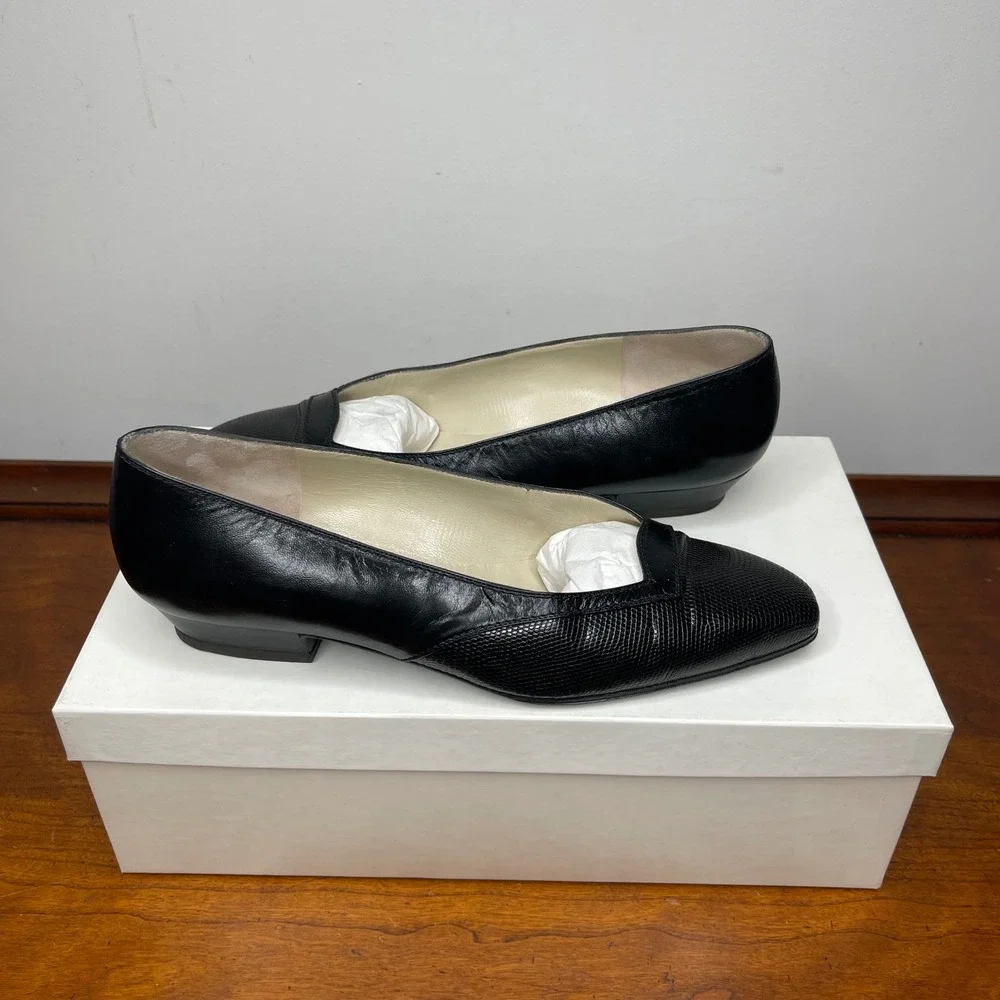 Rene Mancini Paris Black Leather Lizard Embossed Pointed Toe‎ Pumps 34.5/4.5